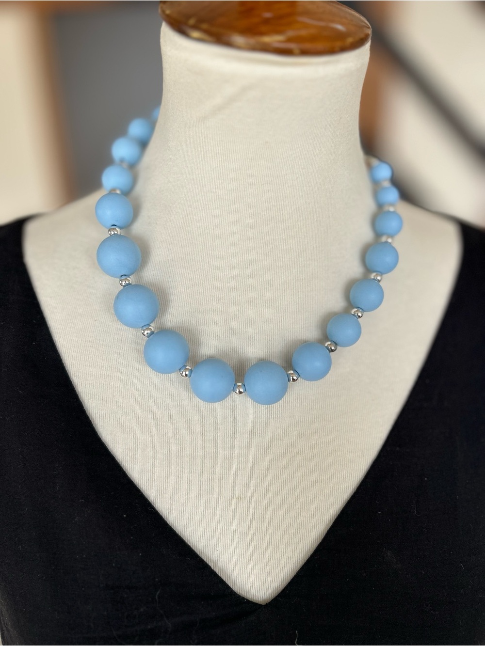 NEW MAREA by Máxima Designs Blue Graduated Bead Coastal Necklace